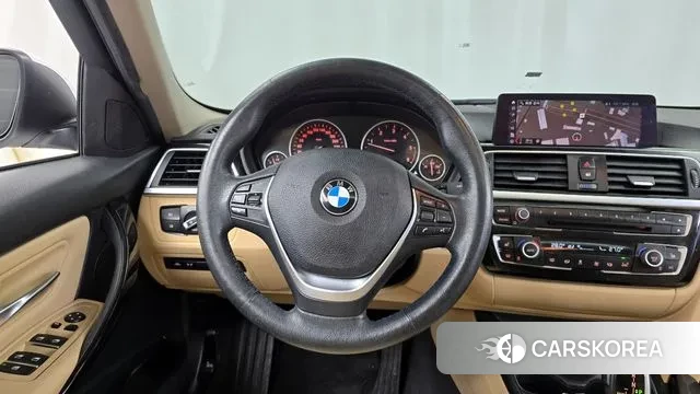 BMW 3 Series (F30) 2018 Белый из Кореи, фото 4