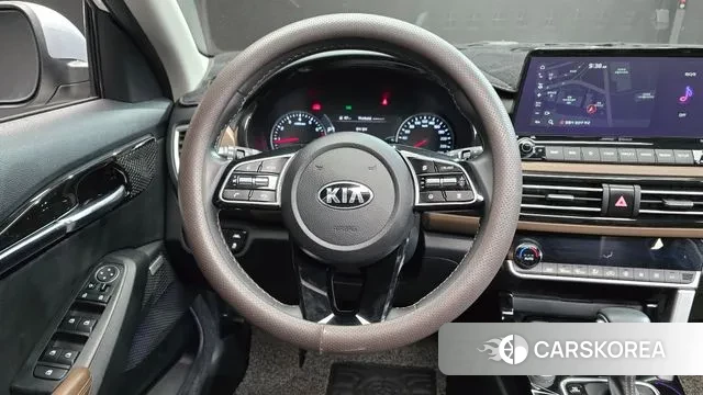 Kia Seltos 2021 Белый из Кореи, фото 4