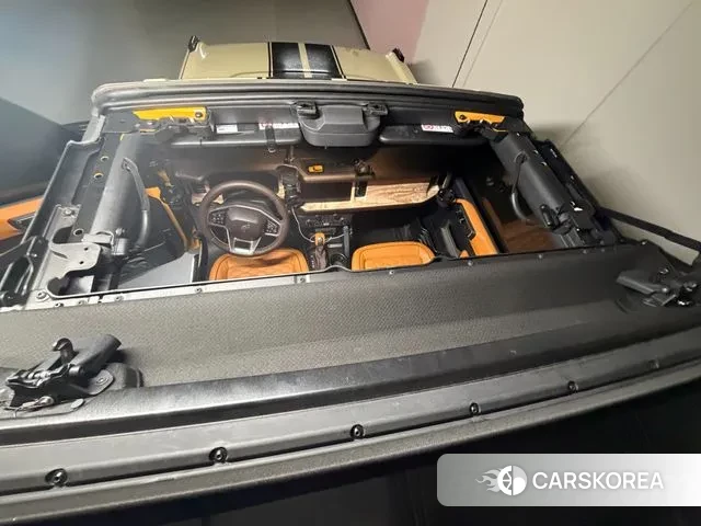 Ford Bronco 6th Generation 2022 Оранжевый из Кореи, фото 4