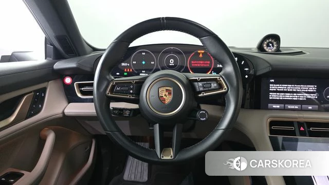 Porsche Taycan 2024 Серебристо-серый из Кореи, фото 4