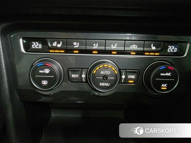 Volkswagen Tiguan Allspace 2020 Белый из Кореи, фото 4