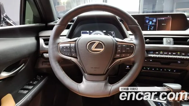 Lexus UX250h id 2917490 из Кореи 4