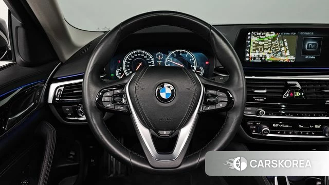 BMW 5 Series (G30) 2018 Черный из Кореи, фото 4