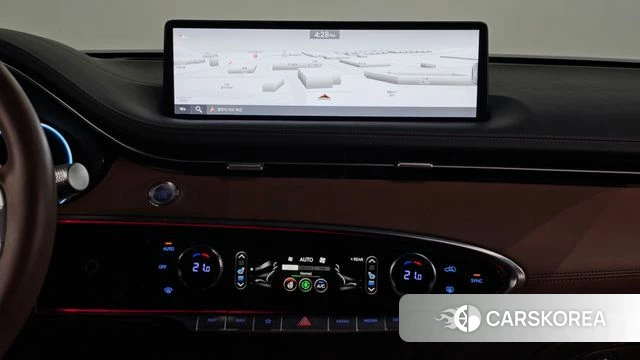 Genesis GV70 2023 Белый из Кореи, фото 4