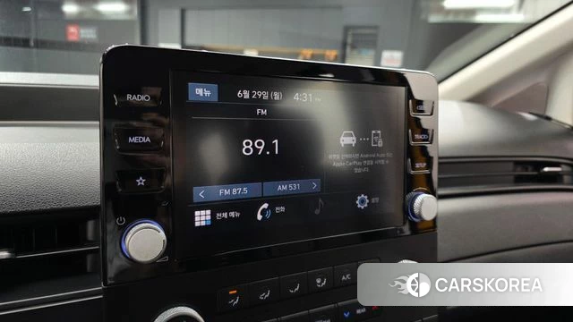 Hyundai Staria 2023 Желтый из Кореи, фото 4