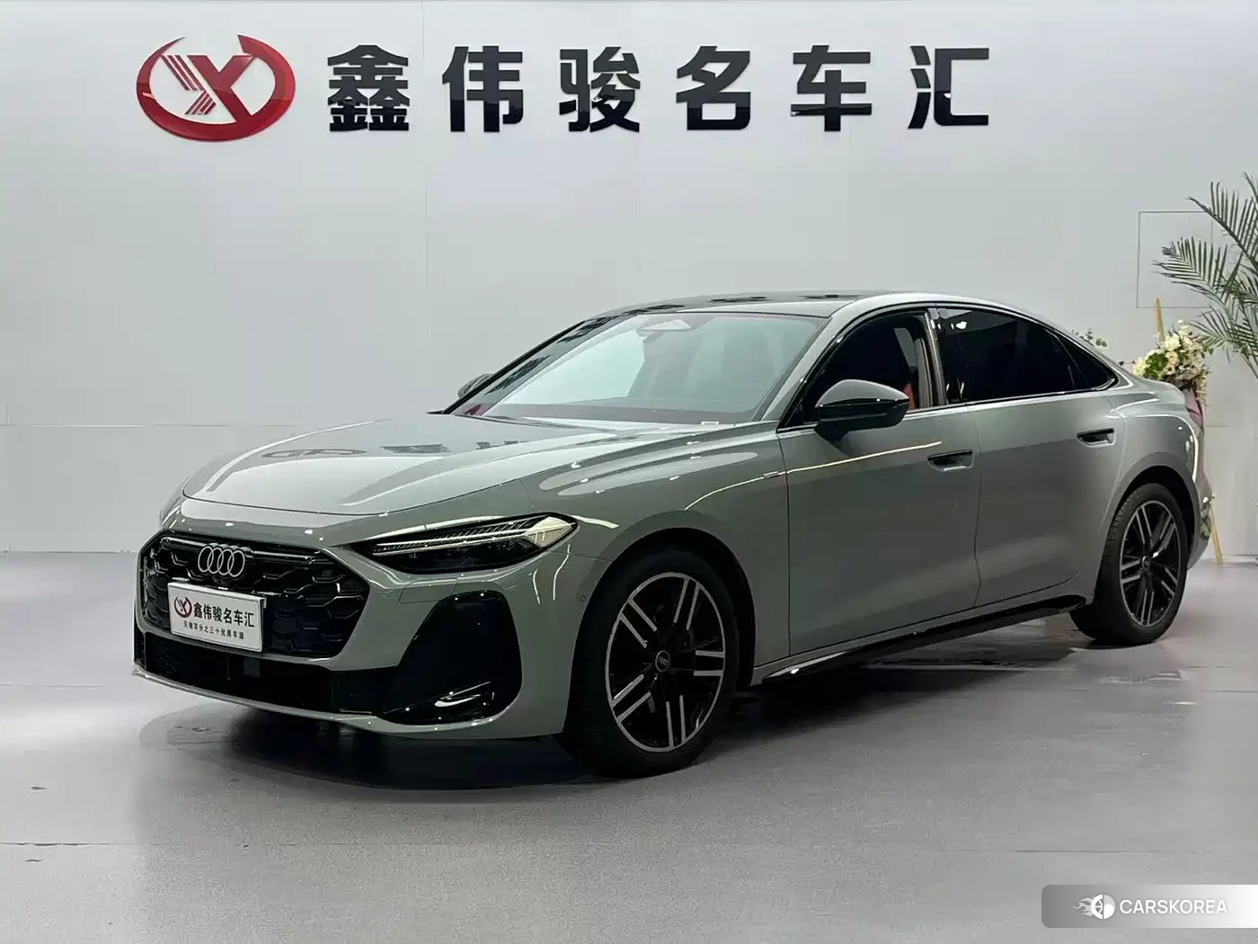 Audi A5L 2025 Silver/gray из Китая, фото 5