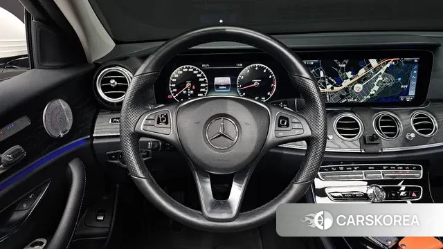 Mercedes-Benz E-Class W213 2018 Белый из Кореи, фото 4