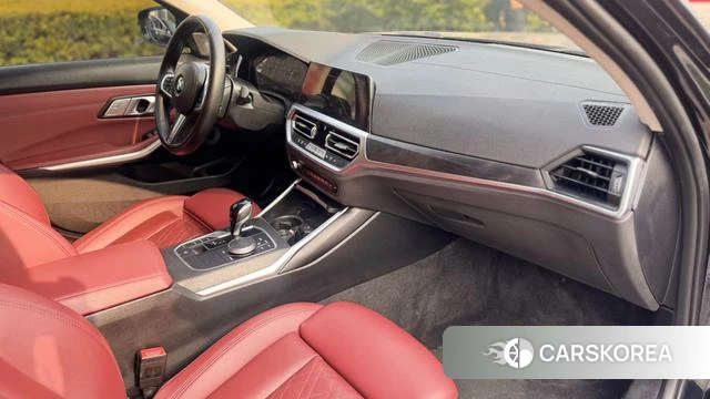 BMW 3 series 2022 Черный из Китая, фото 4