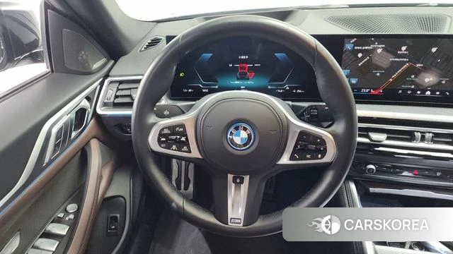 BMW i4 2024 Черный из Кореи, фото 4