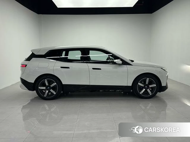 BMW iX 2022 Белый из Китая, фото 4