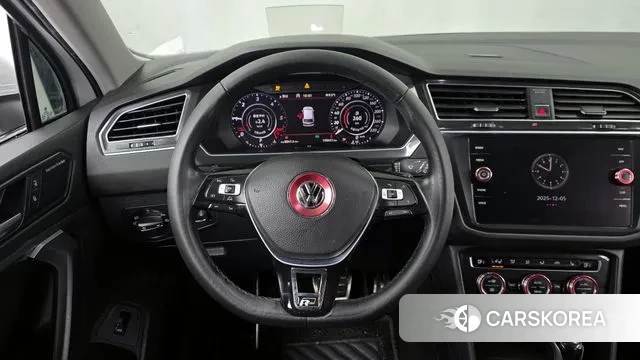 Volkswagen Tiguan second Generation 2018 Белый из Кореи, фото 4