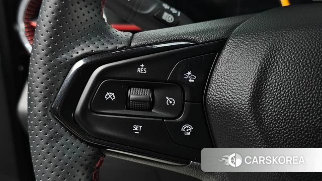 Chevrolet (GM Daewoo) Trax Crossover 2024 Красный из Кореи, фото 4