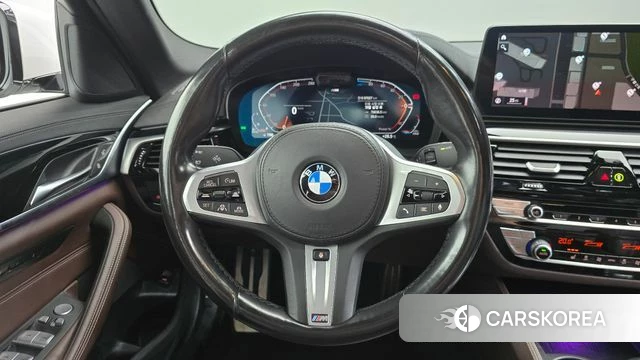 BMW 5 Series (G30) 2021 Белый из Кореи, фото 4