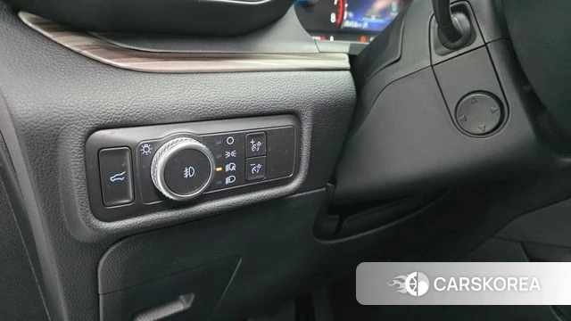 Ford Explorer 6th Generation 2021 Белый из Кореи, фото 4