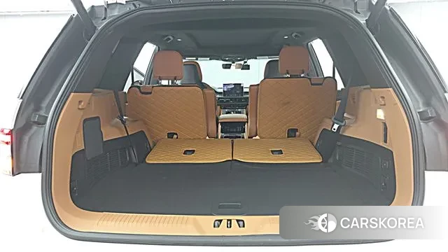 Lincoln Aviator 2nd generation 2023 Белый из Кореи, фото 4