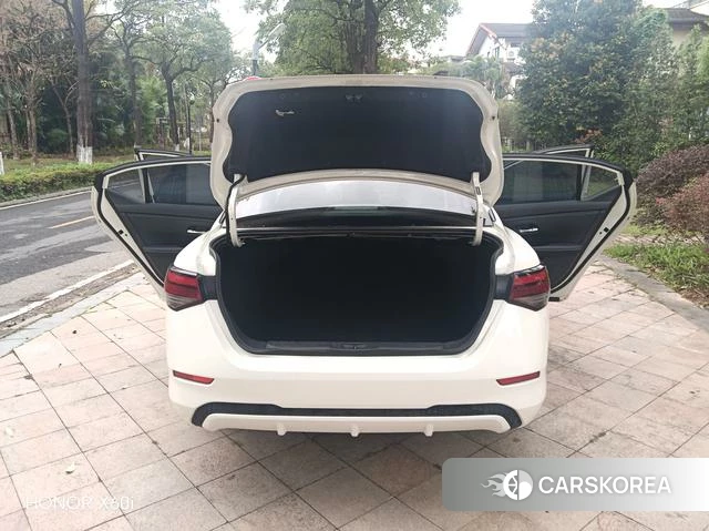 Nissan Xuan Yi 2022 Белый из Китая, фото 4