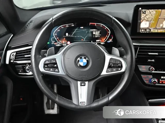 BMW 5 Series (G30) 2022 Черный из Кореи, фото 4
