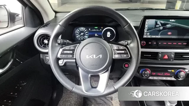 Kia The New K3 2nd generation 2021 Белый из Кореи, фото 4