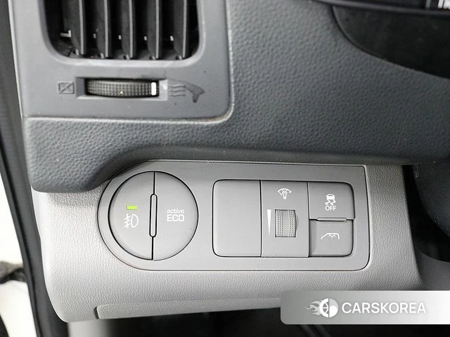 Hyundai The New Grand Starex 2018 Белый из Кореи, фото 4