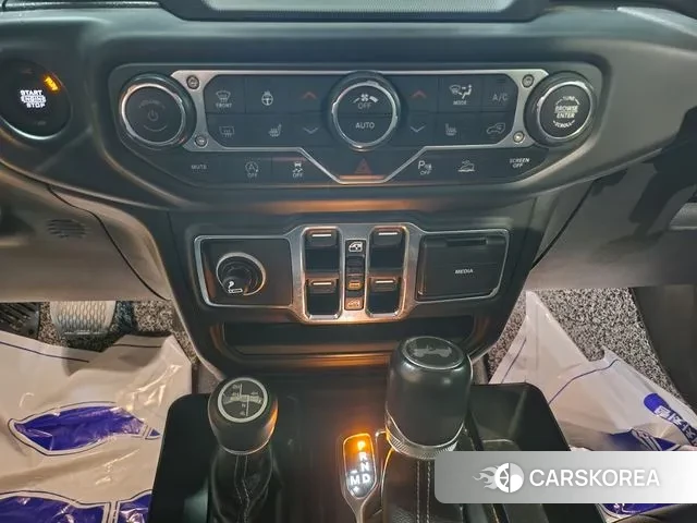 Jeep Wrangler (JL) 2021 Черный из Кореи, фото 4