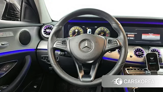 Mercedes-Benz E-Class W213 2018 Белый из Кореи, фото 4