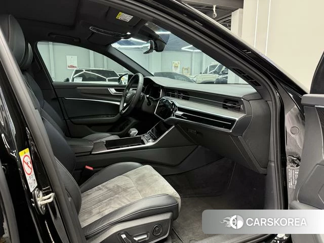 Audi A6L 2023 Черный из Китая, фото 4