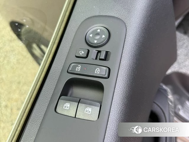 Hyundai Staria 2025 Коричневый из Кореи, фото 4