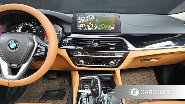 BMW 5 Series (G30) 2018 Белый из Кореи, фото 4