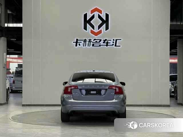 Volvo S60 2020 Синий из Китая, фото 4