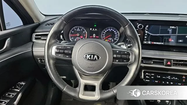 Kia K5 3rd generation 2021 Черный из Кореи, фото 4