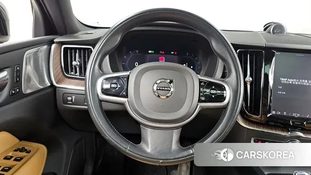 Volvo XC60 second Generation 2021 Черный из Кореи, фото 4