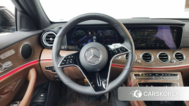 Mercedes-Benz E-Class W213 2022 Черный из Кореи, фото 4