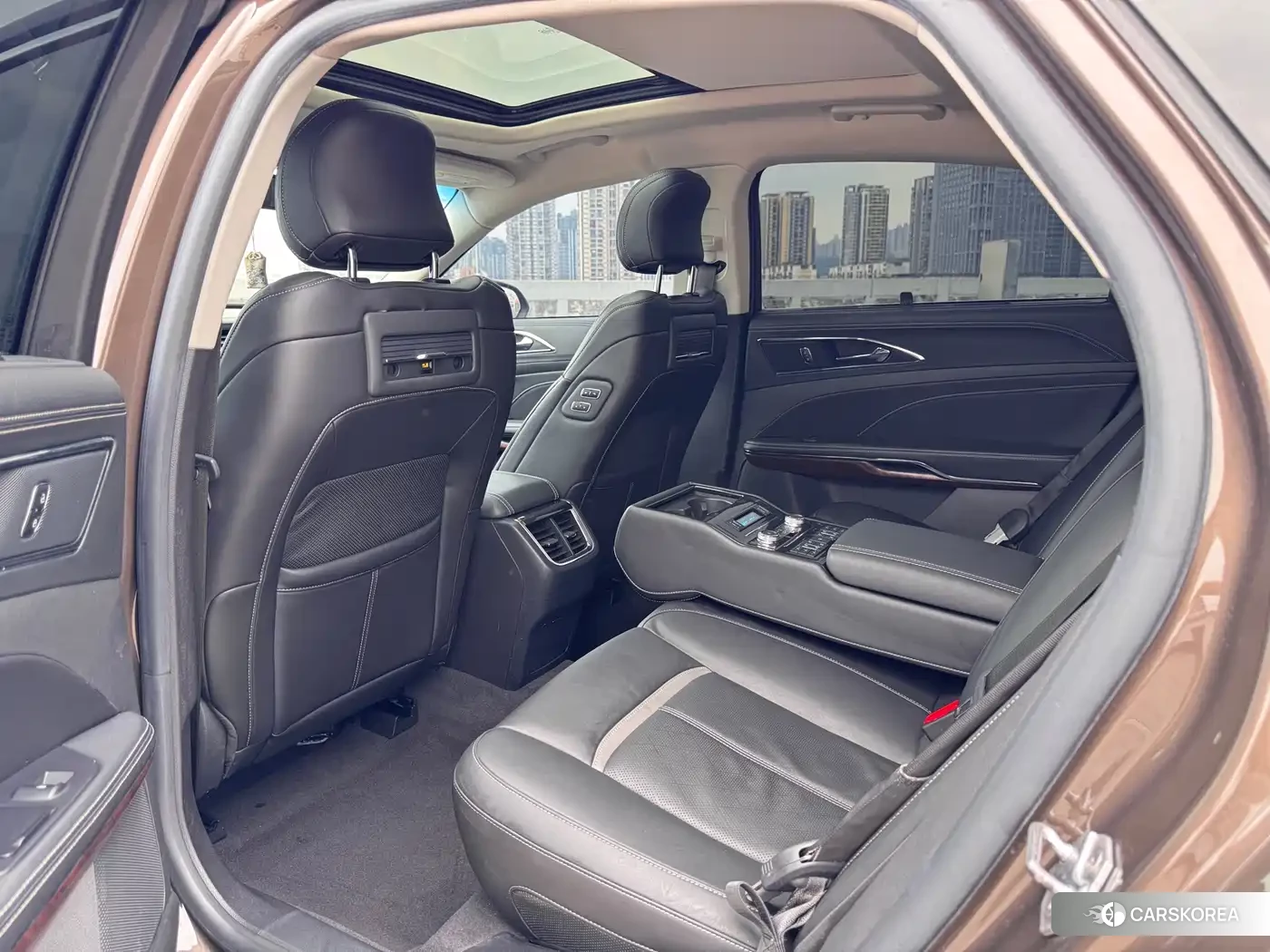 Ford Taurus 2018 Черный из Китая, фото 4