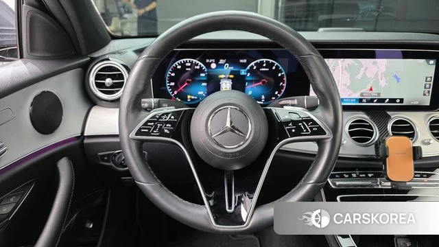 Mercedes-Benz E-Class W213 2021 Серый из Кореи, фото 4