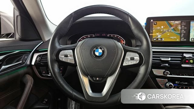 BMW 5 Series (G30) 2022 Серый из Кореи, фото 4