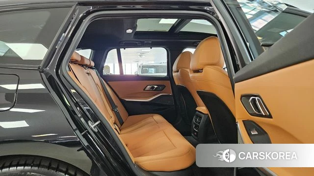 BMW 3 Series (G20) 2025 Черный из Кореи, фото 4