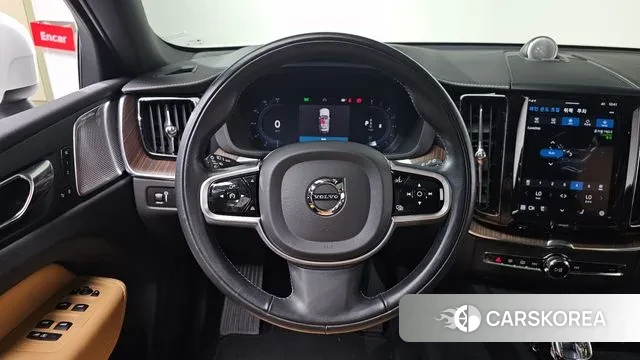 Volvo XC60 second Generation 2022 Белый из Кореи, фото 4
