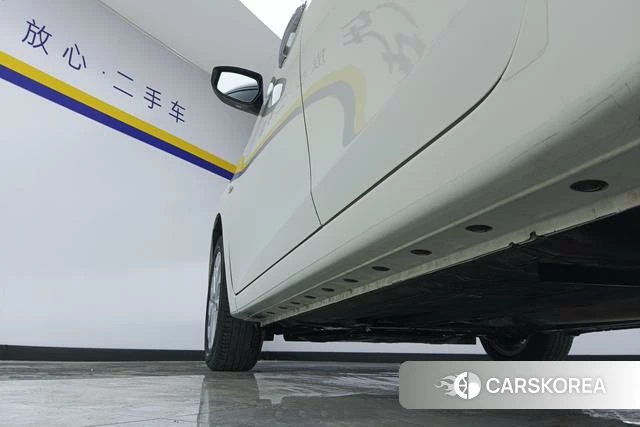 Nissan Xuan Yi 2022 Белый из Китая, фото 4