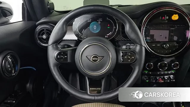 Mini Cooper S Convertible 2024 Белый из Кореи, фото 4