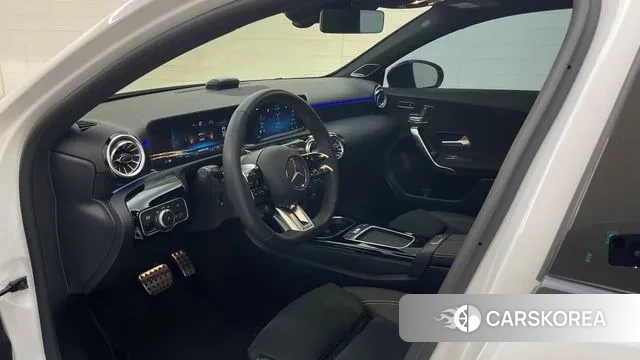 Mercedes-Benz A-Class W177 2025 Белый из Кореи, фото 4