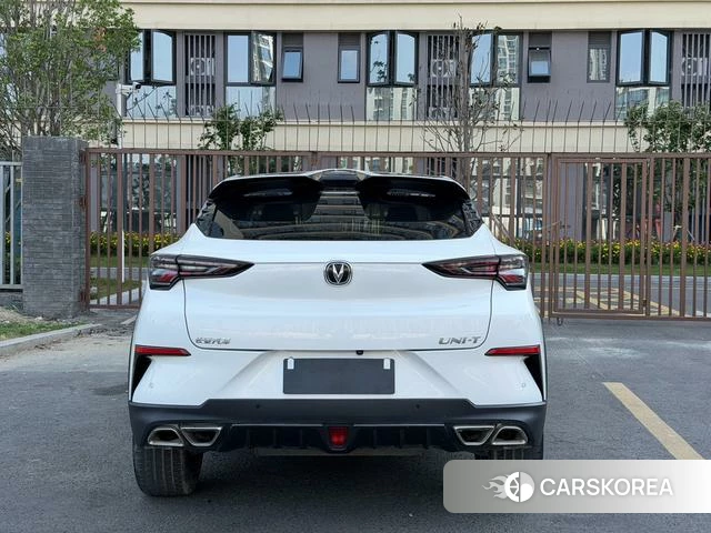 Chang'an UNI-T 2021 Белый из Китая, фото 4