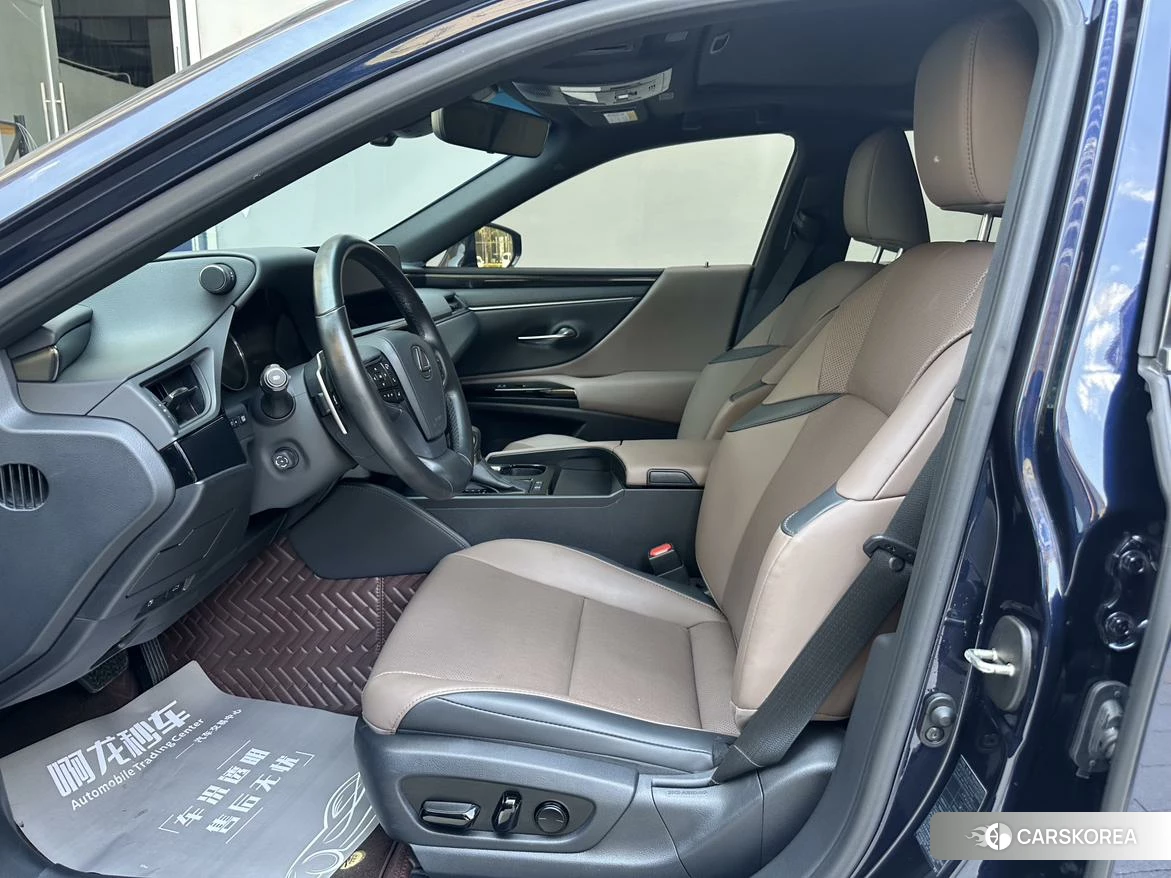 Lexus ES 2022 Синий из Китая, фото 4