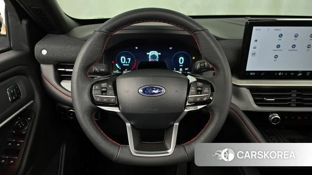 Ford Explorer 6th Generation 2025 Белый из Кореи, фото 4