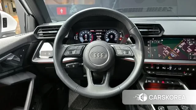 Audi A3 (8Y) 2023 Белый из Кореи, фото 4