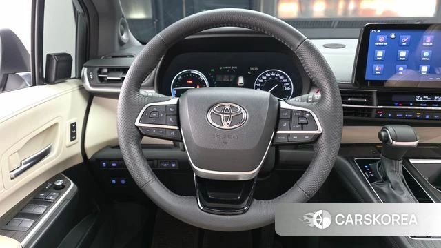 Toyota Sienna 4th Generation 2023 Белый из Кореи, фото 4