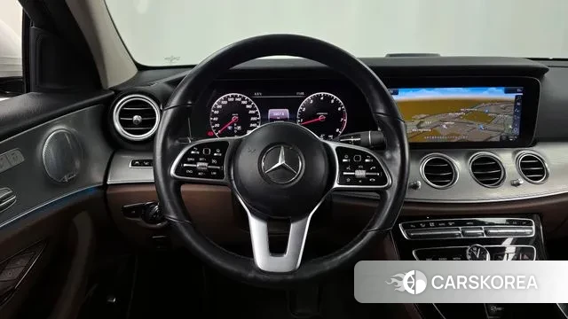 Mercedes-Benz E-Class W213 2019 Белый из Кореи, фото 4