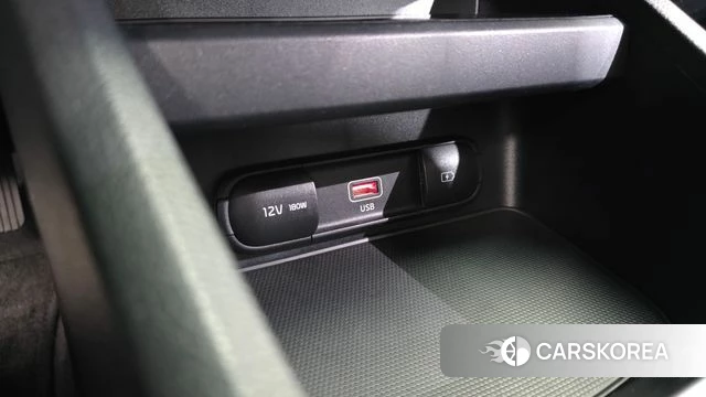 Kia The New K3 2nd generation 2021 Белый из Кореи, фото 4