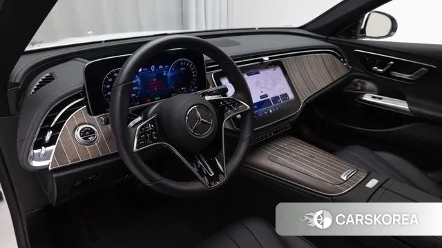 Mercedes-Benz E-Class W214 2025 Белый из Кореи, фото 4