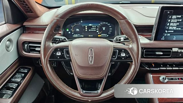 Lincoln Aviator 2nd generation 2021 Белый из Кореи, фото 4