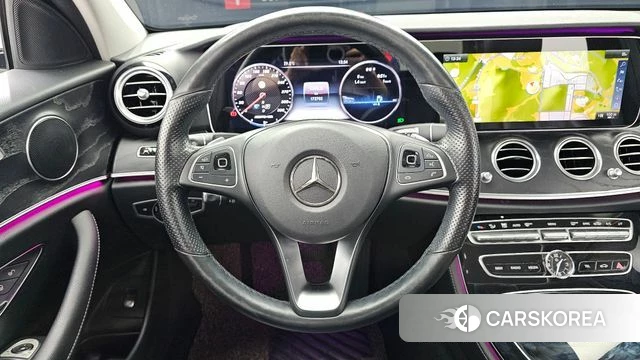 Mercedes-Benz E-Class W213 2018 Белый из Кореи, фото 4